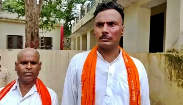 Etawah Kathavachak Viral Video : कथावाचक बदसलूकी मामले में नया मोड़, महिला ने लगाए छेड़खानी के गंभीर आरोप