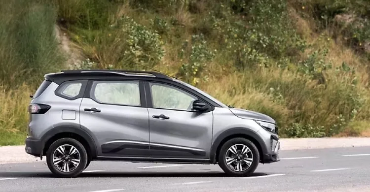 Renault Triber Turbo भारत में लॉन्च, शुरुआती कीमत 7.84 लाख रुपये