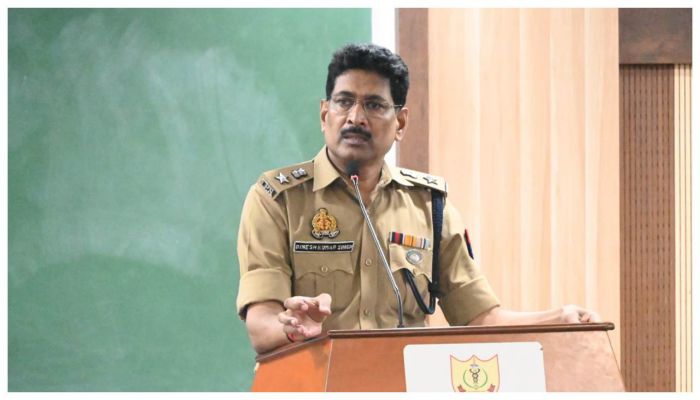 वरिष्ठ पुलिस अधीक्षक ने ली परेड की सलामी, दिए आवश्यक दिशा-निर्देश