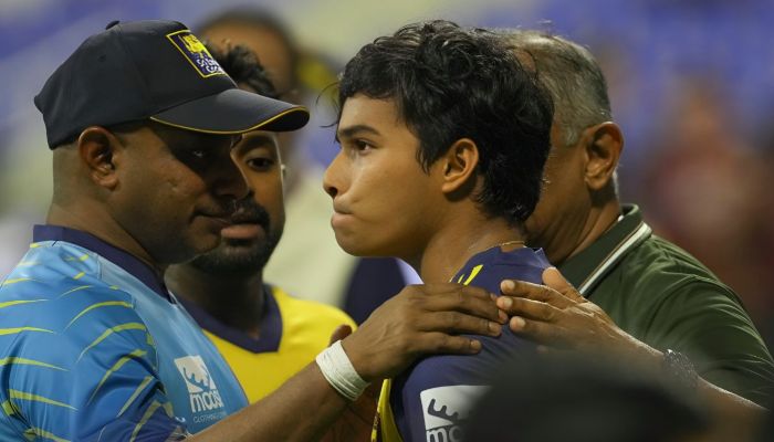 Dunith Wellalage:  पिता की मौत से इस क्रिकेटर पर टूटा दुखों का पहाड़, एशिया कप छोड़कर स्वदेश लौटा