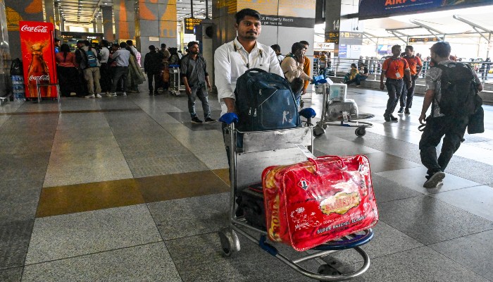 वित्तीय संकट से जूझ रही Air India, 3 महीने के लिए कई अंतरराष्ट्रीय उड़ानें रद्द