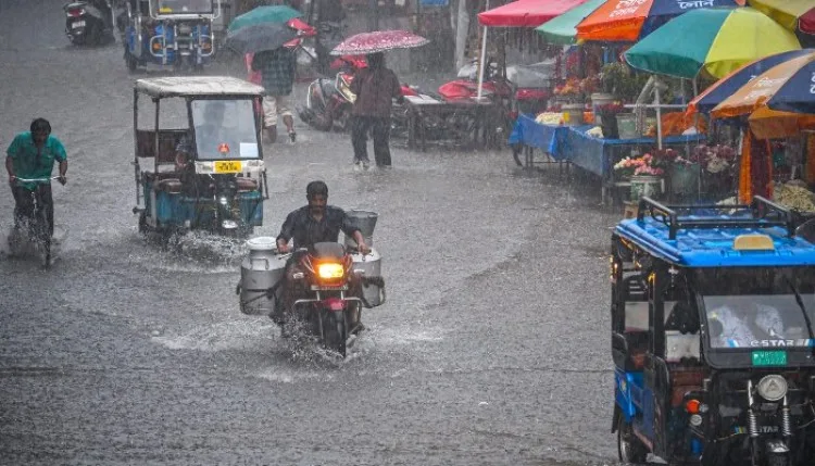 सावधान! लखनऊ में भी दस्तक दे चुके हैं खतरे के बादल