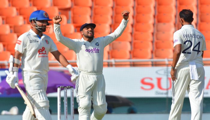 IND vs AFG: डेब्यू मैच में मानव सुथार ने बनाया महारिकॉर्ड,152 रनों पर सिमटी अफगानिस्तान, भारत ने दिया फॉलोऑन