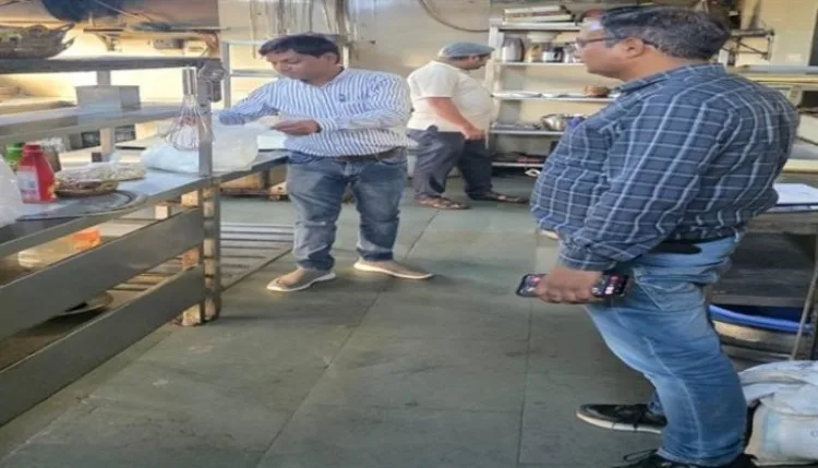 इंदौर के hotel में तैयार कर रहे थे बीमारीः  मसरूम-खसखस में कीड़े, फ्रिज में मांसाहारी के साथ शाकाहारी भोजन