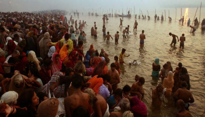 हिंदू धर्म के 5 प्रमुख पावन स्नान पर्व : इस दिन पवित्र नदियों में स्नान से मिलती है पापों से मुक्ति और होती है पुण्य की प्राप्ति