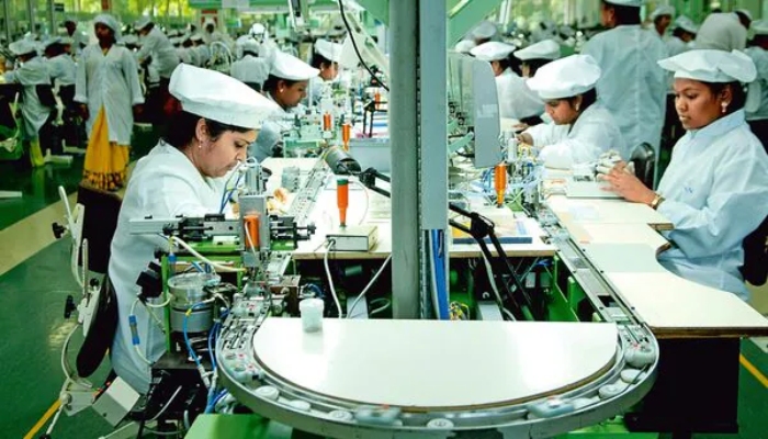 मैन्युफैक्चरिंग सेक्टर में लगातार मजबूत हो रहा भारतः रिपोर्ट