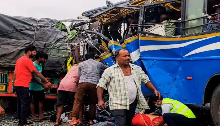 जलपाईगुड़ी में भीषण सड़क हादसा, चार की मौत, 57 घायल, सीएम सुवेंदु ने जताया दुख