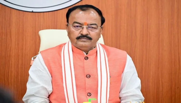 ड्रोन से खेतों में दवा छिड़केंगी समूह की महिलाएं, बनेंगी आत्मनिर्भर