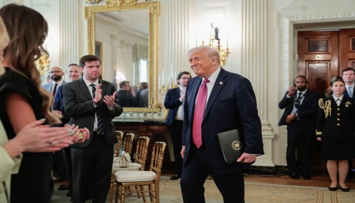 US Iran Talks: ट्रंप ने बढ़ाया सीजफायर, बोले- ‘तेहरान के पास अन्य विकल्प नहीं’