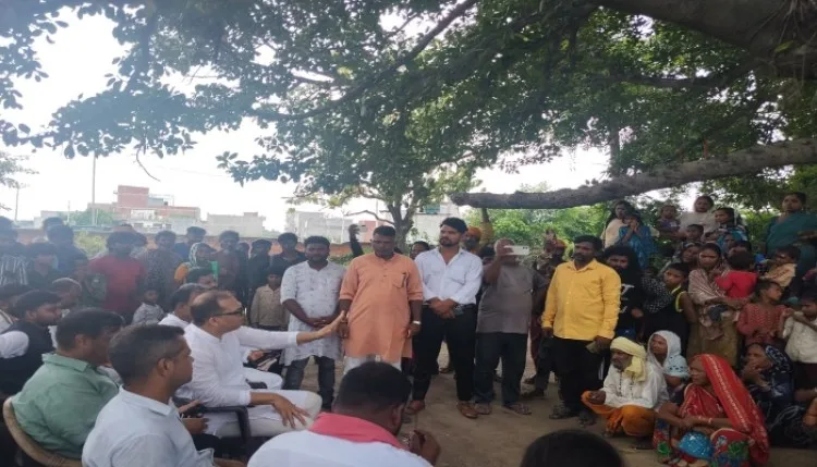 लखनऊ शहर के कई मोहल्लों में भरा रहता है पानी, डॉ. पार्थ विश्वास ने जताई नाराजगी