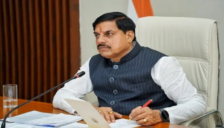 Helicopter से पकड़े जा रहे काले हिरन, मध्य प्रदेश सरकार ने बुलाई अफ्रीका से टीम