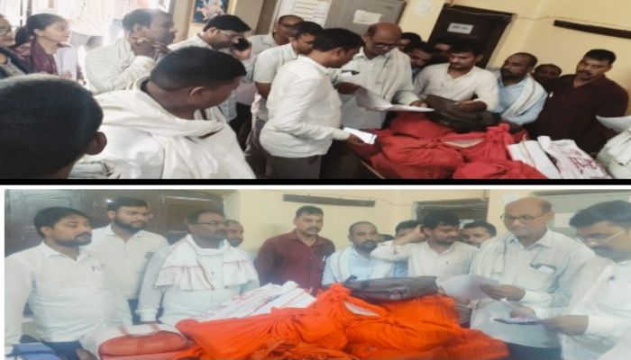 बल्दीराय में लेखपालों का फूटा आक्रोश, अतिरिक्त क्षेत्रों का चार्ज जमा कर जताया विरोध