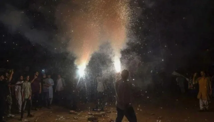 पाकिस्तानः आजादी के जश्न के दौरान हवाई फायरिंग में महिला की मौत