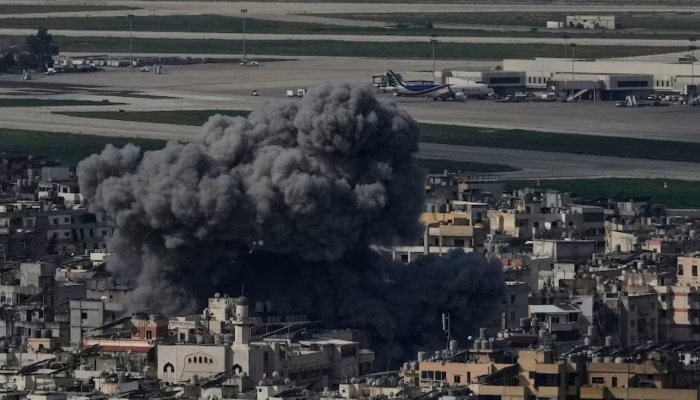 मध्य पूर्व में जंग तेज: इजरायल के 70 ठिकानों पर हमले का दावा, लेबनान-गाजा में तबाही बढ़ी