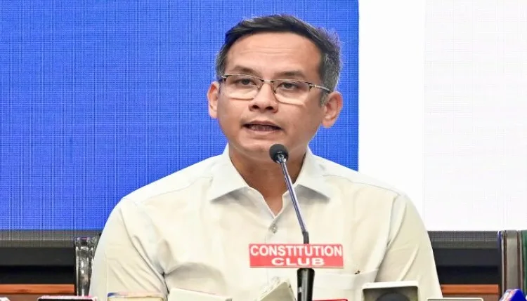 पासपोर्ट को नागरिकता का प्रमाण न मानने पर भड़की कांग्रेस, सरकार से मांगा जवाब