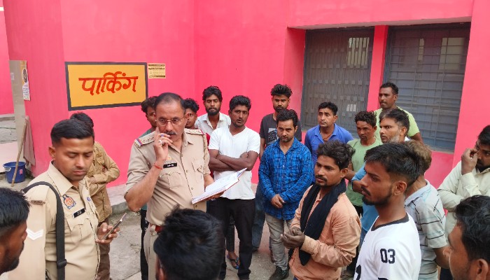 Muzaffarnagar: गेहूं निकाल रहे मजदूर की लहन मशीन की चपेट में आने से दर्दनाक मौत