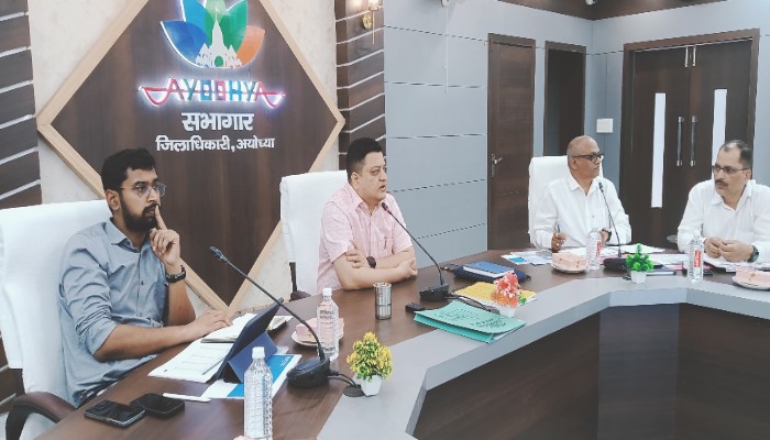 सभी अस्पताल तय समय पर खुलें, दवाइयां उपलब्ध हों: निखिल टीकाराम फुंडे