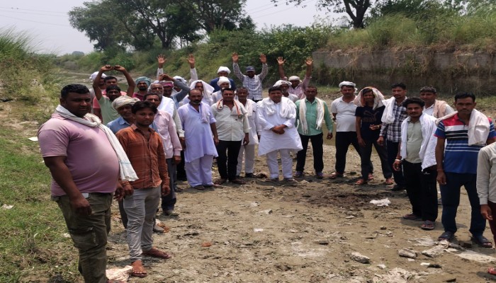 किसानों की हुई जीत, प्रदर्शन के बाद नहर में आया पानी