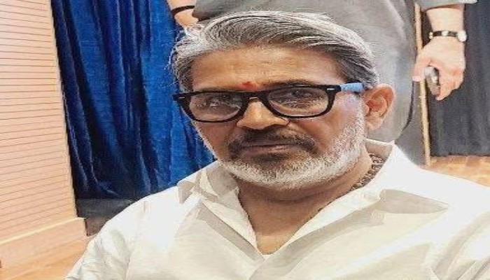 रामपुर कांग्रेस पार्टी में बगावत, जिला अध्यक्ष और कोऑर्डिनेटर में खींचतान