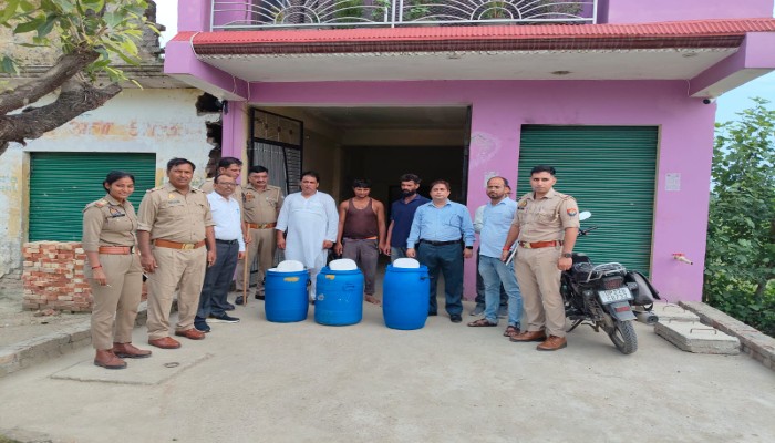 रामपुर में मिलावट के खिलाफ अभियान: 160 किलो दूषित पनीर नष्ट, 8 नमूने जांच के लिए भेजे गए
