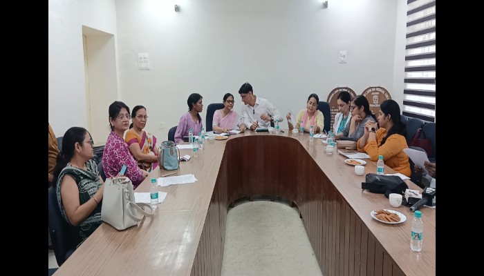 Seminar: झांसी में लगेगा देश के टॉप गायनेकोलॉजिस्ट का जमावड़ा, शेयर करेंगे अनुभव