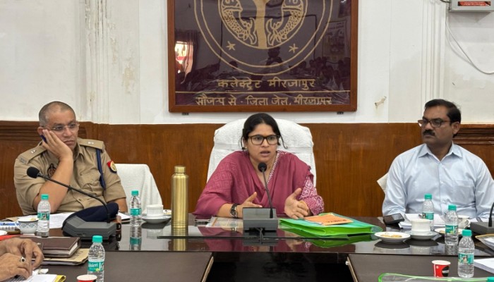 आरओ, एआरओ परीक्षा के लिए प्रशासन ने कसी कमर, डीएम ने दिए कई निर्देश