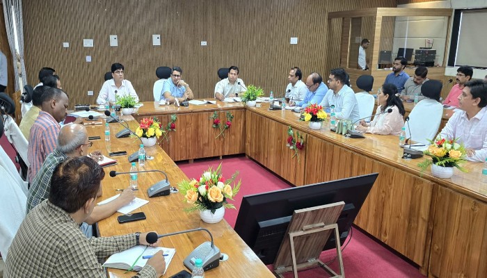 जिलाधिकारी ने कहा- जिले भर में चलेगा हर घर तिरंगा अभियान, स्वतंत्रता संग्राम सेनानी होंगे सम्मानित