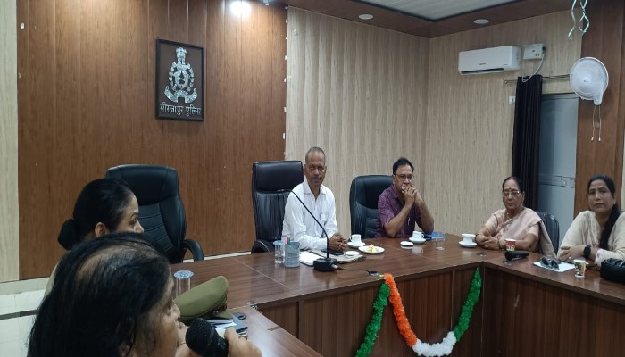 मीरजापुर में एसिड अटैक पीड़ितों के लिए कानूनी जागरूकता शिविर
