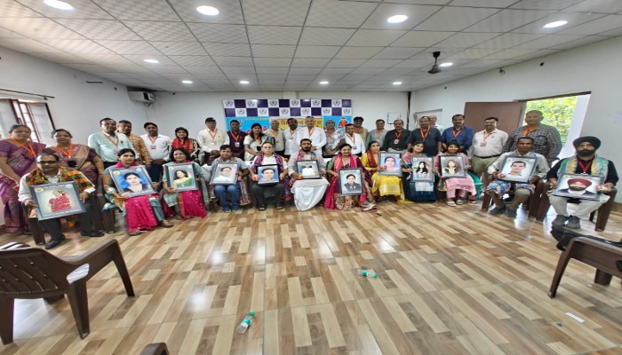 राष्ट्र निर्माता सम्मान कार्यक्रम आयोजित, 14 शिक्षकों को किया गया सम्मानित