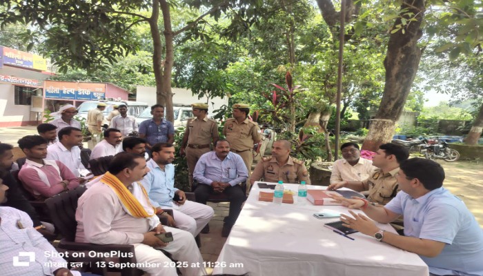 दुर्गा पूजा को लेकर पीस कमेटी की बैठक, सीओ सिटी ने दिए सख्त निर्देश