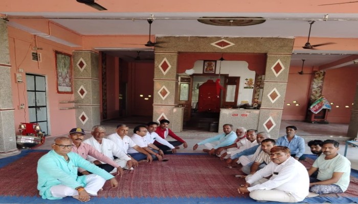 बूढ़धाम बालाजी मंदिर पर वार्षिक मेले को लेकर बैठक का आयोजन