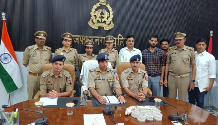 मुज़फ्फरनगर पुलिस का बड़ा खुलासा: अंतरराज्यीय लुटेरों से मुठभेड़ के बाद बरामद हुए हथियार, आभूषण और नकदी