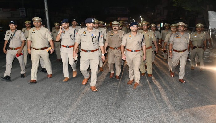 SSP ने किया फ्लैग मार्च, संवेदनशील इलाकों का किया निरीक्षण