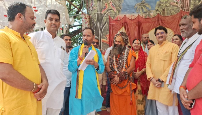 मौनी महाराज का बड़ा बयान, बोले- अराजकता फैलाने वालों पर होगा प्रहार