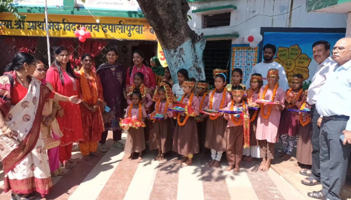 पीएम श्री प्राथमिक विद्यालय ढपालीपुरिवा में सीडीओ ने किया कन्या पूजन