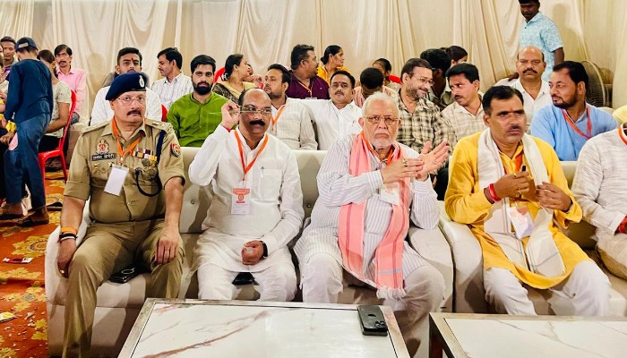 खिरनीबाग में धूमधाम से मनाया गया दशहरा, दिखा सांस्कृतिक माहौल