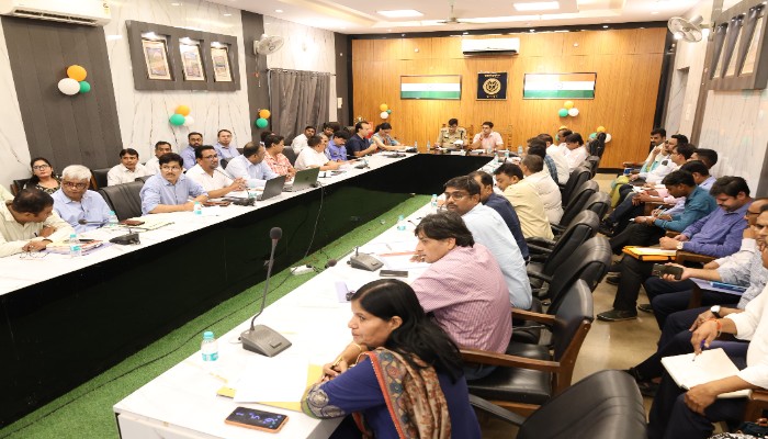 कलेक्ट्रेट में स्वास्थ्य समिति की बैठक संपन्न, DM व SP ने दिए निर्देश