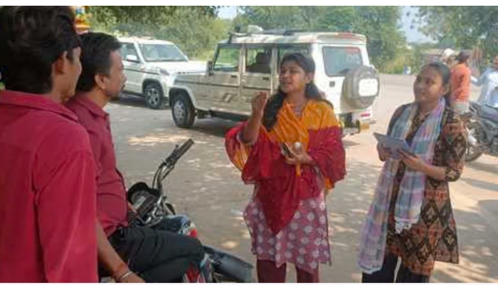 एक दिन की एआरटीओ ने किया चालान, लोगों को हेलमेट लगाने की दी सलाह