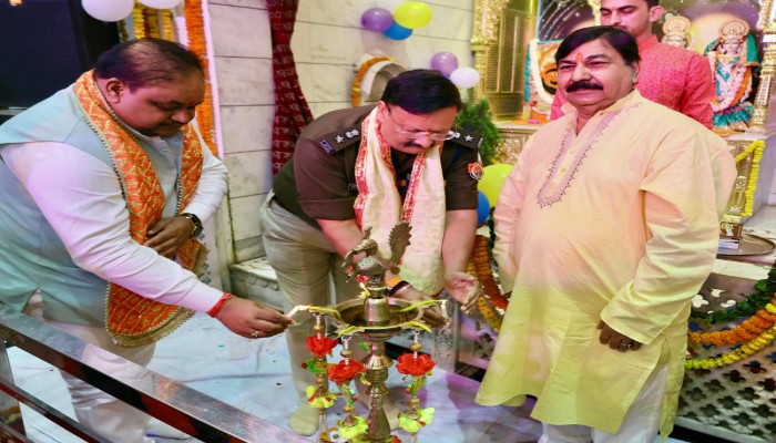 दुर्गा जागरण कार्यक्रम का हुआ भव्य आयोजन, बड़ी संख्या में पहुंचे श्रद्धालु