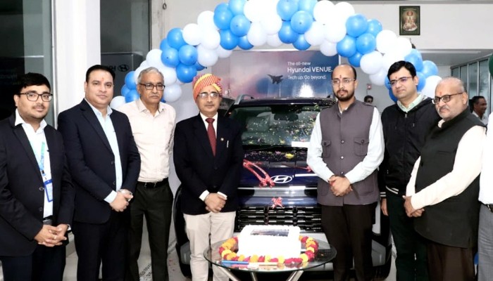 न्यू जनरेशन हुंडई ‘वेन्यू’ की हुई भव्य लॉन्चिंग, बड़ी संख्या में पहुंचे लोग