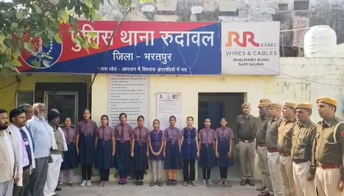 वंदे मातरम् के 150 वर्ष पूर्ण होने पर रुदावल थाना में देशभक्ति कार्यक्रम का हुआ आयोजन