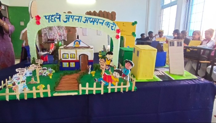 एस एन पब्लिक स्कूल के विद्यार्थियों ने दिखाई प्रतिभा