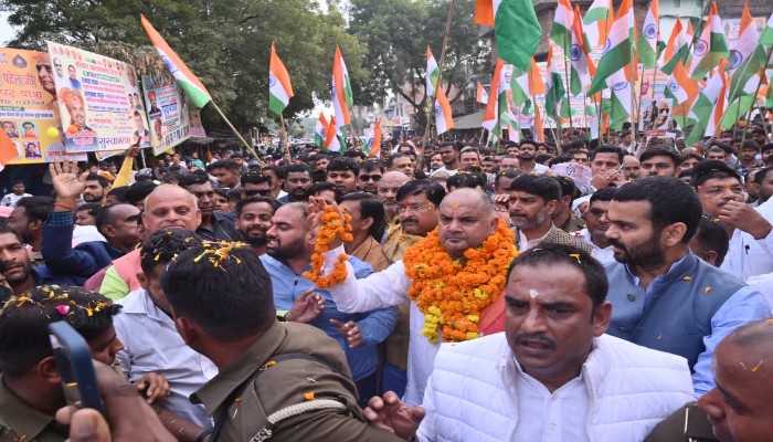 खब्बू तिवारी की अगुवाई में निकली पदयात्रा, उमड़ा जनसैलाब