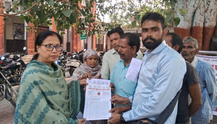 प्रधानमंत्री व महापुरुषों के अपमान के खिलाफ खड़े हुए समाजसेवी