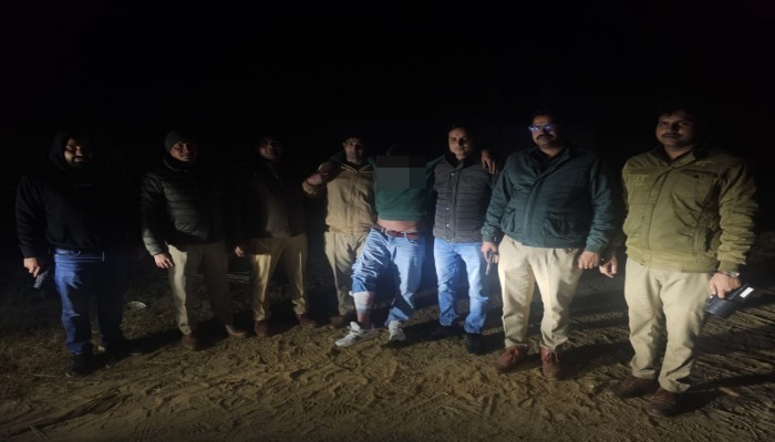 पुलिस एनकाउंटर के दौरान कुख्यात लुटेरा घायल, अवैध पिस्तौल बरामद