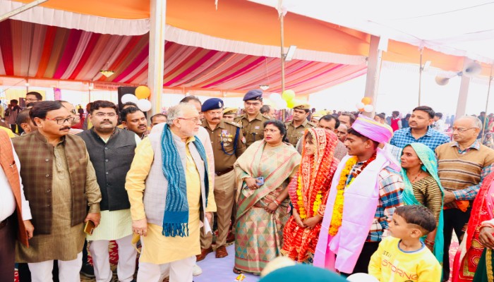 138 हिन्दू एवं 40 मुस्लिम जोड़े विवाह बंधन में बंधे, मंत्री सुरेश खन्ना ने दिया आशीर्वाद
