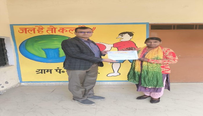 निर्वाचक नामावली पुनरीक्षण अभियान में सुल्तानपुर प्रशासन सक्रिय, बीएलओ सम्मानित