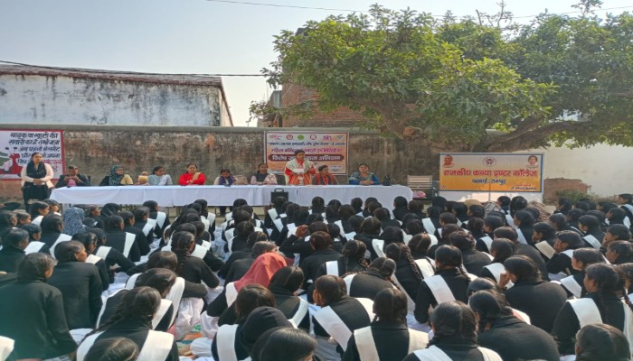 रामपुर में मिशन शक्ति का प्रभावी अभियानः ‘सुरक्षा, समानता और संकल्प’