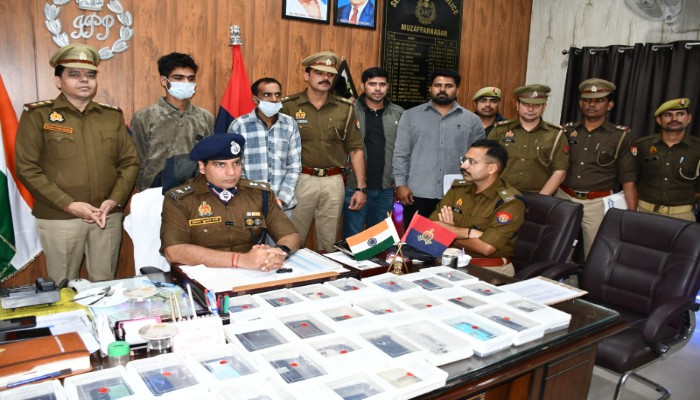 फोन चोरी करने वाले गिरोह का भंडाफोड़, 30 लाख के मोबाइल बरामद