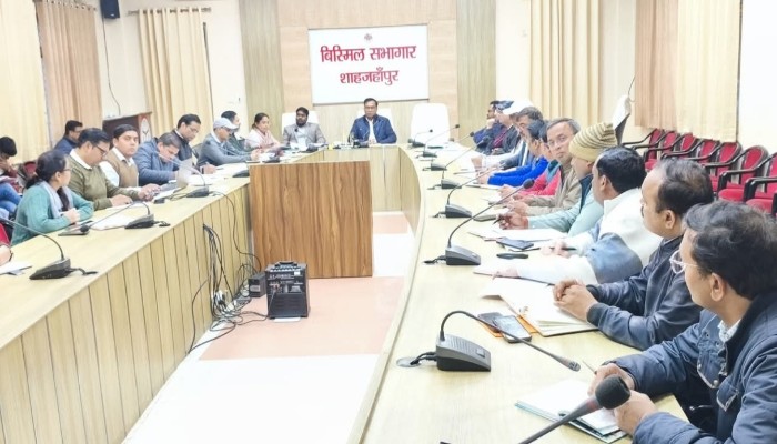 6 से 14 वर्ष के बच्चों को दिलाया जाए निःशुल्क प्रवेशः जिलाधिकारी